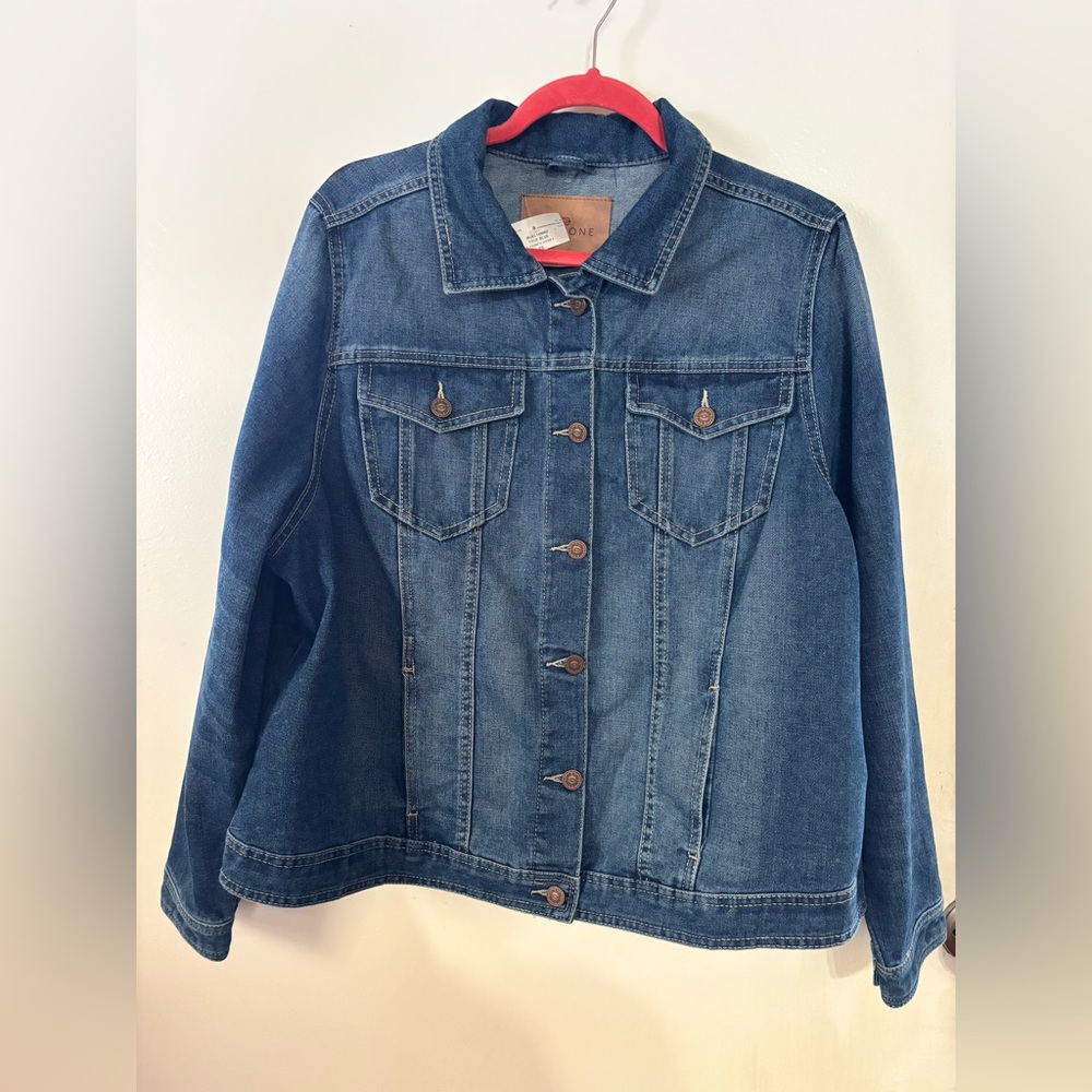 one 5 one/ Denim Jacket/Barn/Trucker/Chic Design On Back/NWT. Plus Size 2X